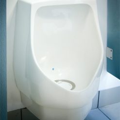 RETROFIT HYBRID WATERLESS URINAL W/BRACKET